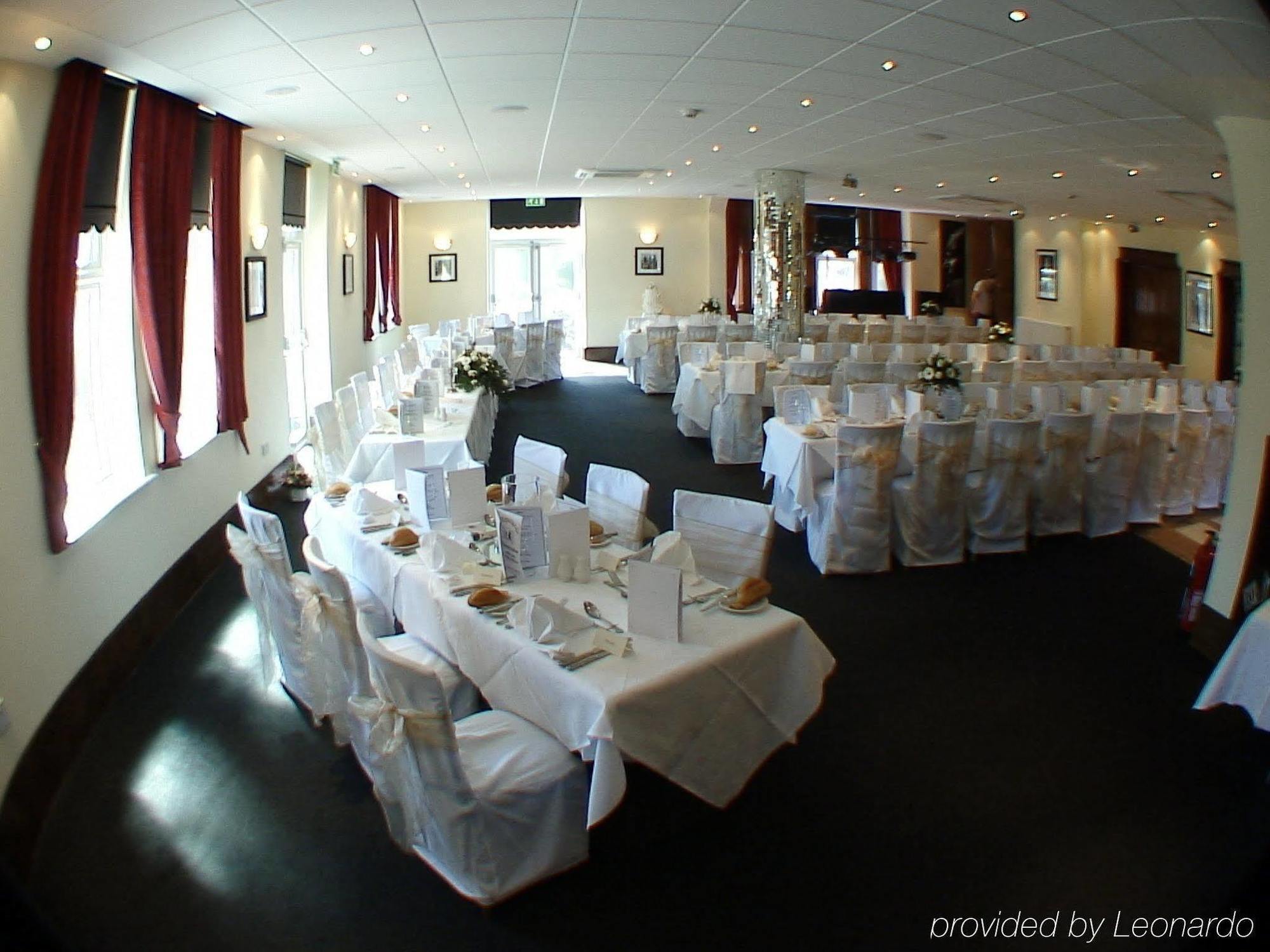 Harefield Manor Hotel Ромфорд Удобства фото
